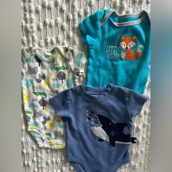 Lot/Bundle of 26 Pieces Baby Boy’s Clothing Sizes 3-6 through 6-9 Month - Picture 8 of 14